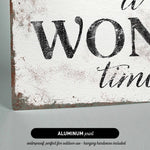 a sign that says it's a wonderful time