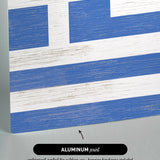 a picture of the flag of the country of greece