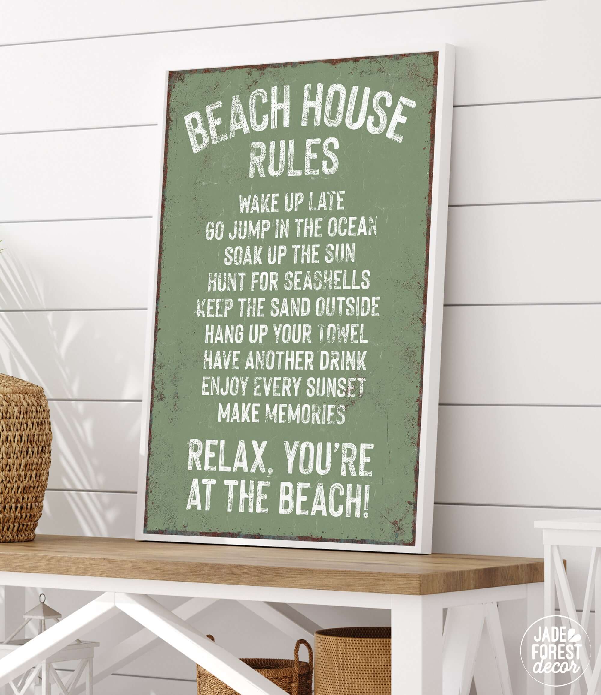 a sign that says beach house rules on it