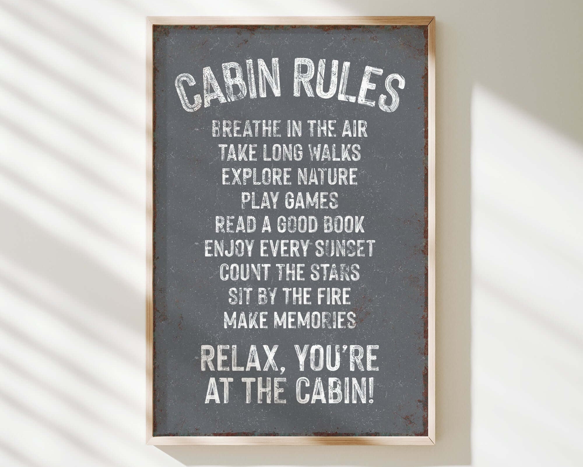 a sign on a wall that says, cabin rules