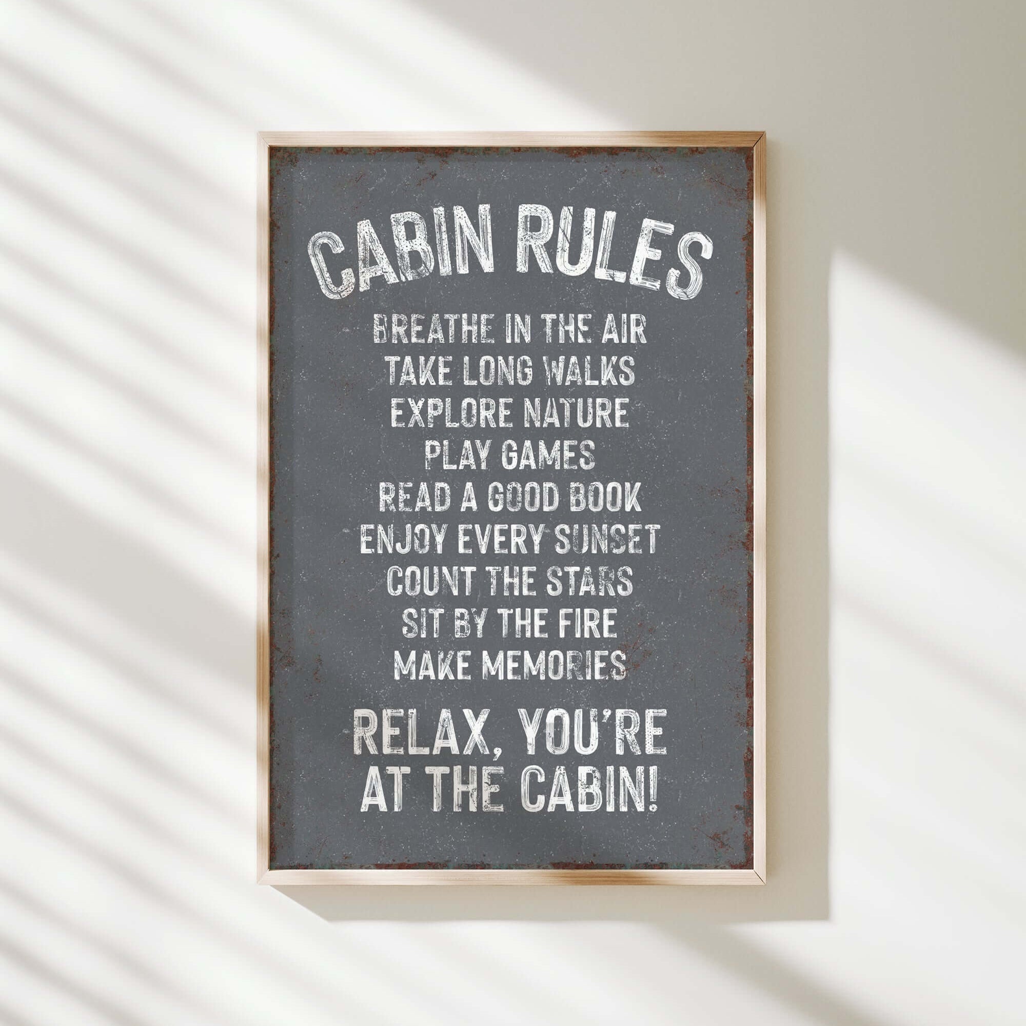a sign on a wall that says, cabin rules
