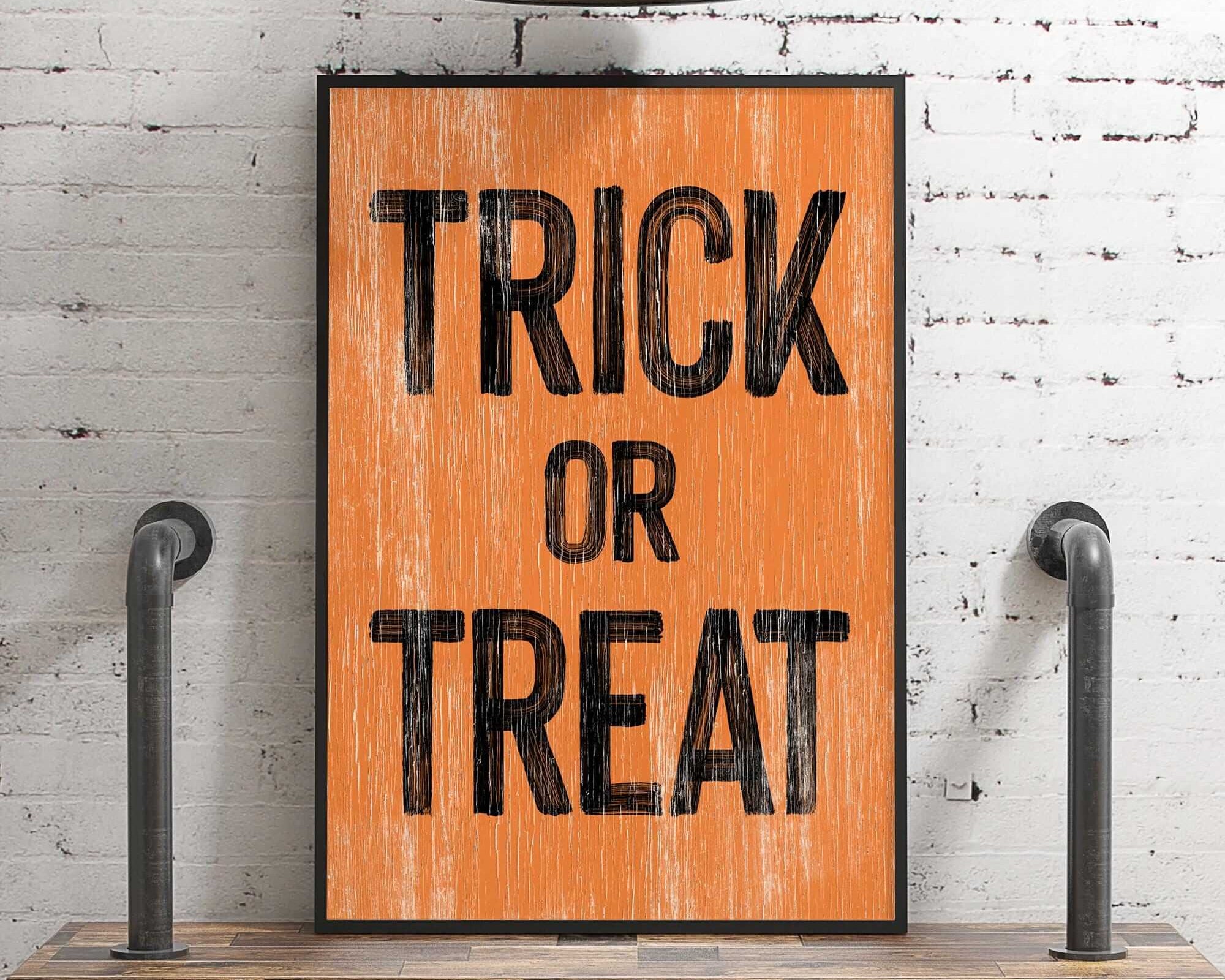 frame choice for vintage lake decor signs